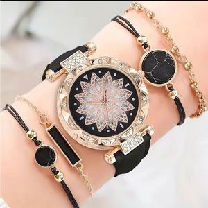 Rhinestone Decor quartz watch Round pointer flower decor plus 4 bracelets